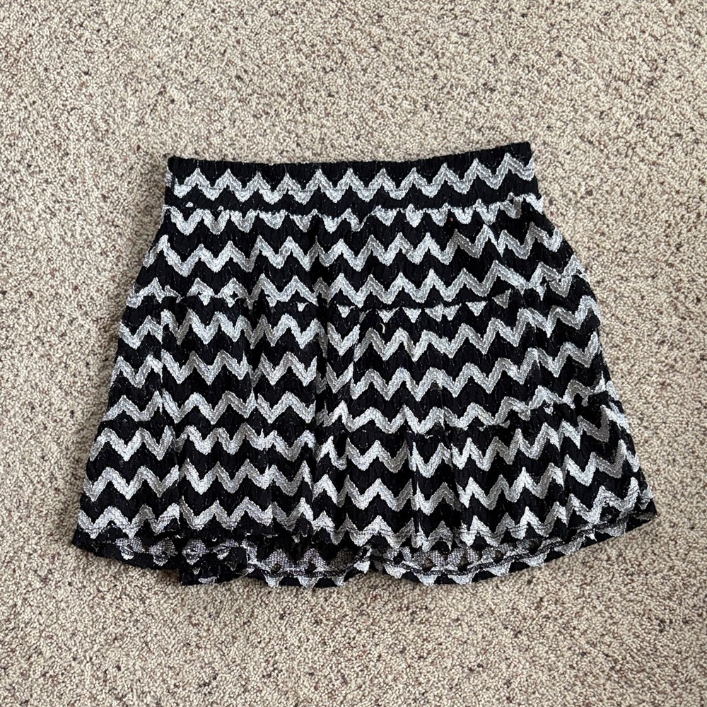 Vanity Black and White Chevron Skater Skirt